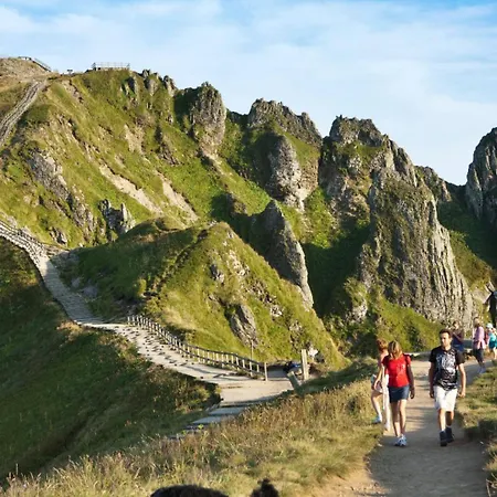 Casa de Férias La Maison Du Trappeur Et La Des Sources Le Mont-Dore