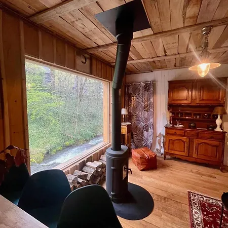 Maison Les Pieds Dans La Dordogne - Coeur Vaillant Le Mont-Dore