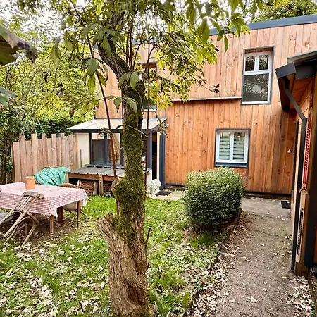 Casa de Férias La Maison Du Trappeur Et La Des Sources