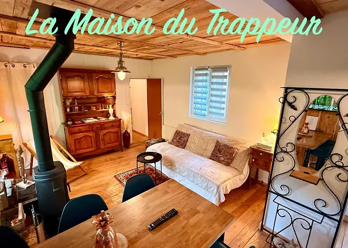 La Maison Du Trappeur Et La Des Sources Le Mont-Dore